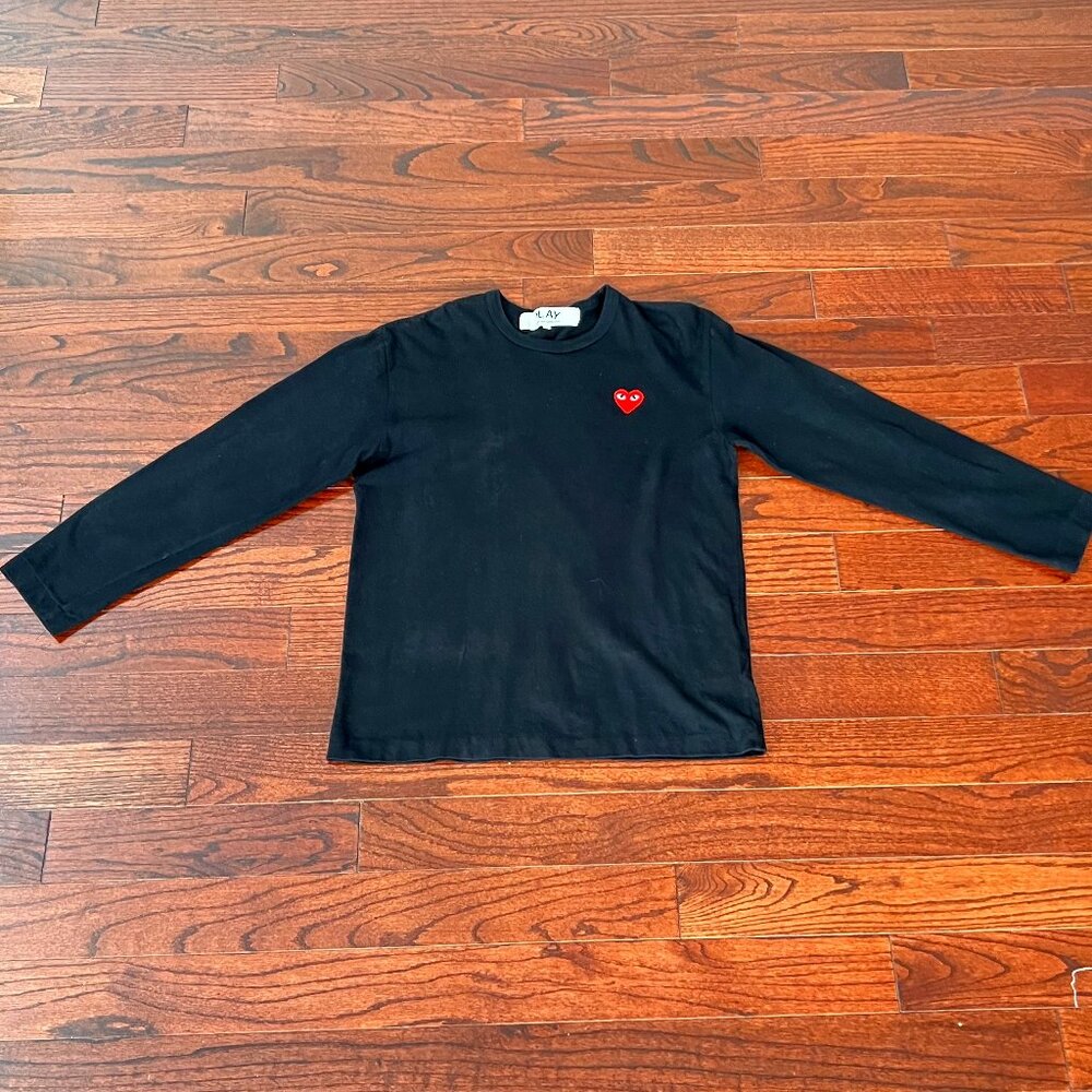 Comme Des Garcons Play (CDG): Luxury Black Long Sleeve (L) (Good Condition)